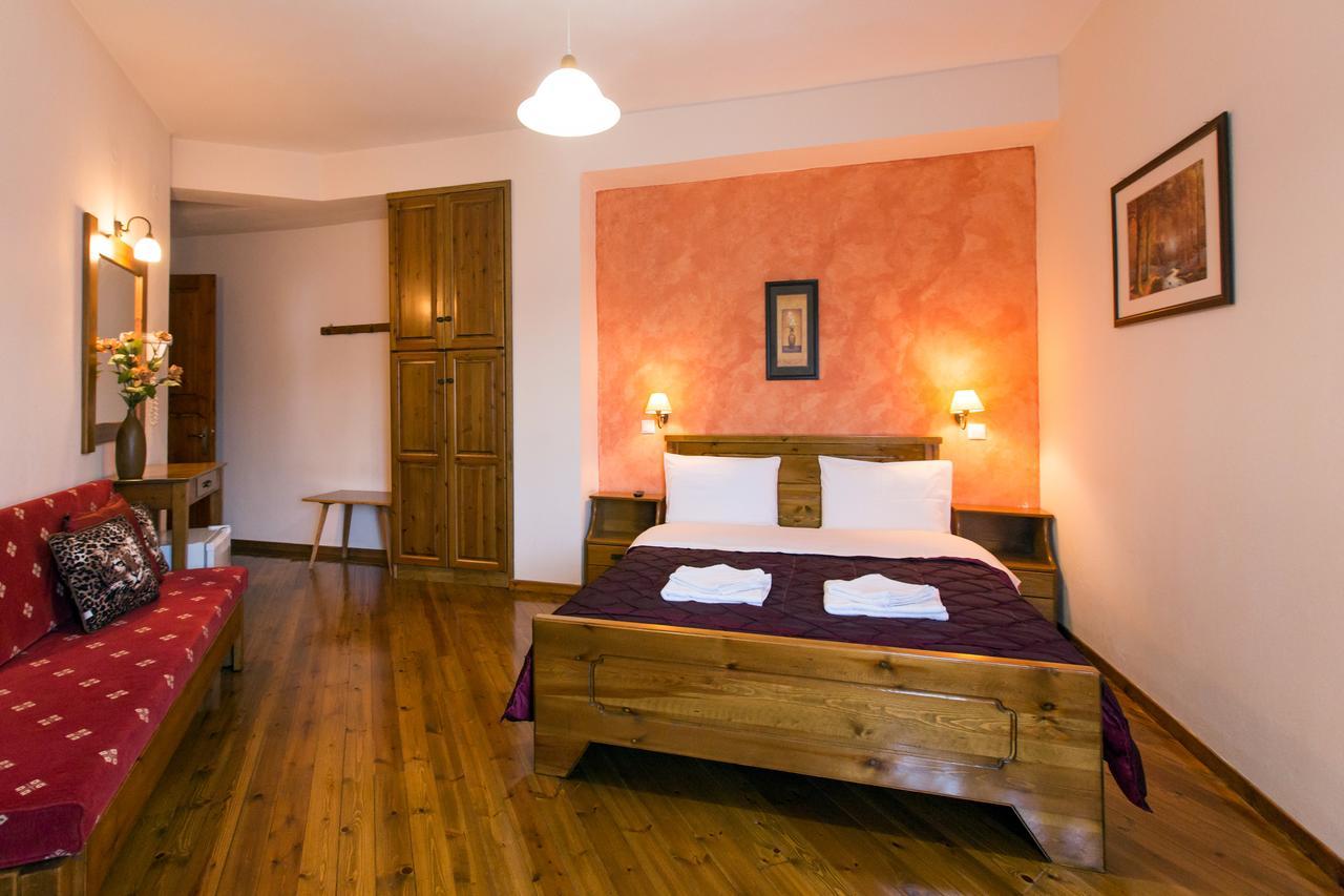 Hotel Dryades Eláti Esterno foto